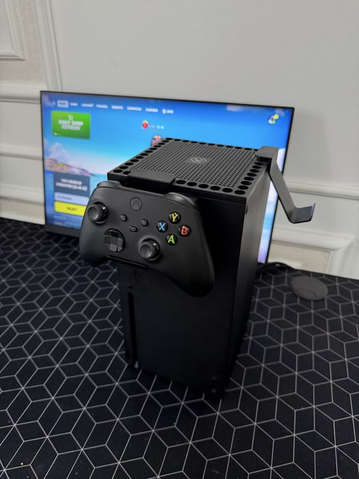 xbox series x cu jocuri si cont de fortnite