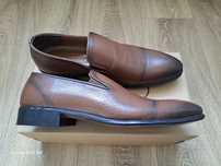 Vând pantofi noi,din piele fără șireturi, brand Otter. 
Interior și e