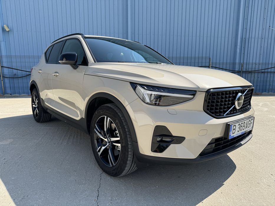 Volvo XC 40 - B3 MildHybrid - Benzină