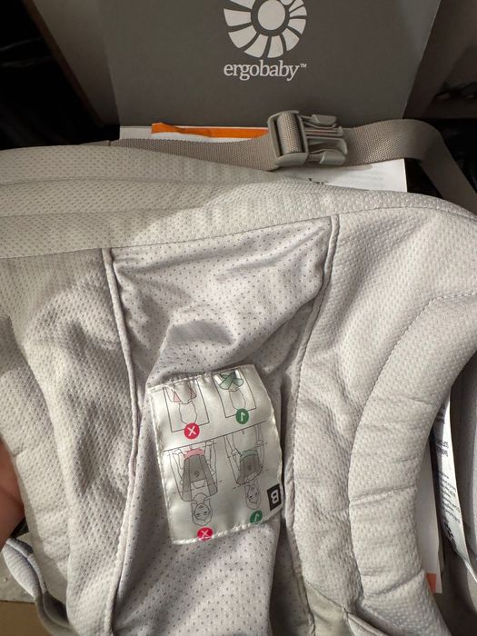 Ергономична раница Ergobaby Embrace Soft Air Mesh
