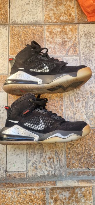 Jordan Mars 270 mărime 40
