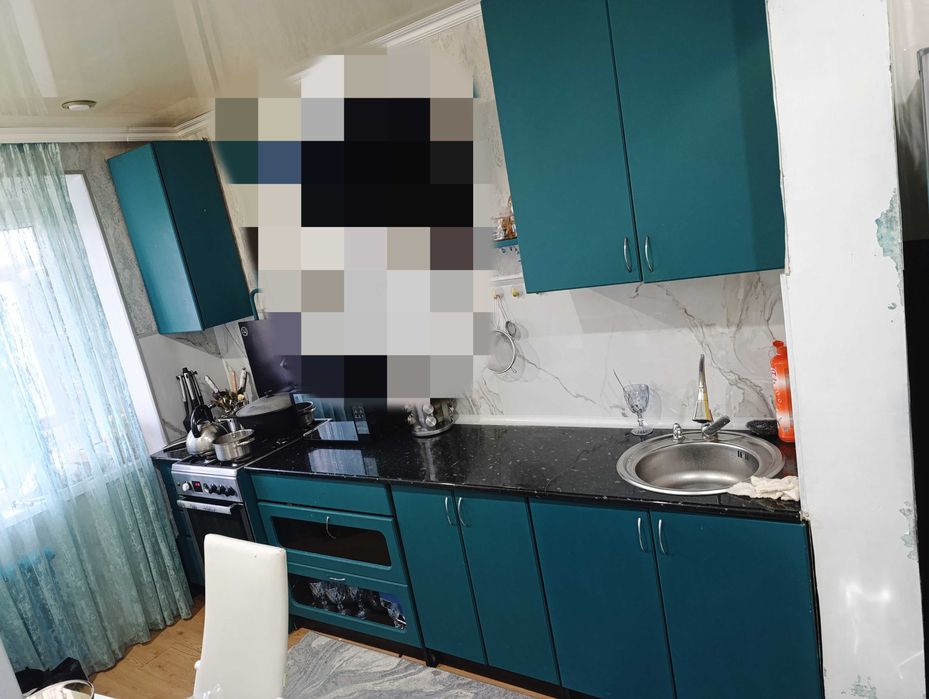 Продам кухонный гарнитур срочно!