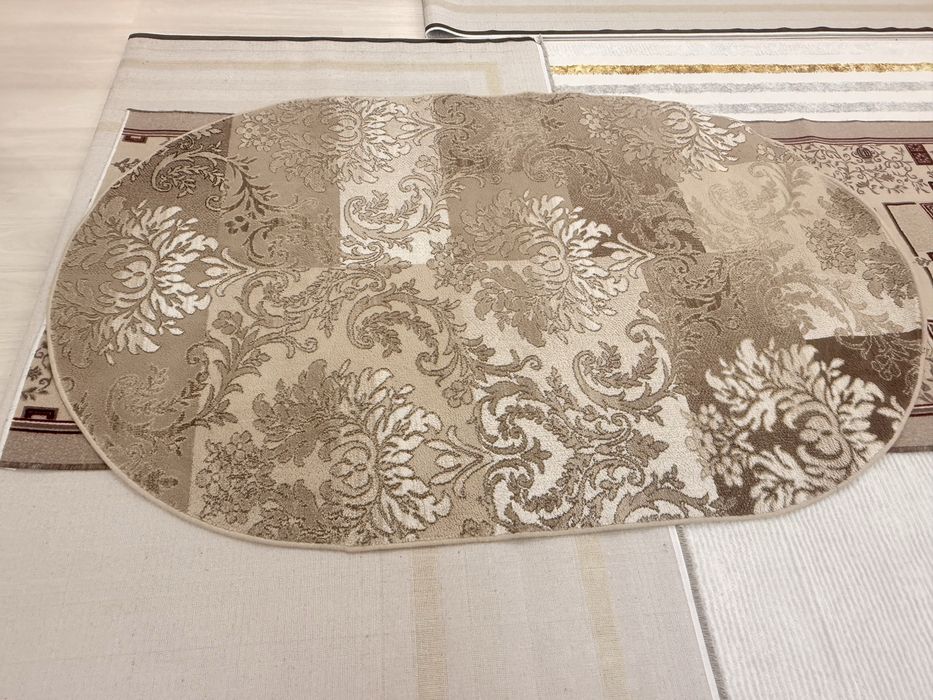 Продается ковры-дорожки б/у