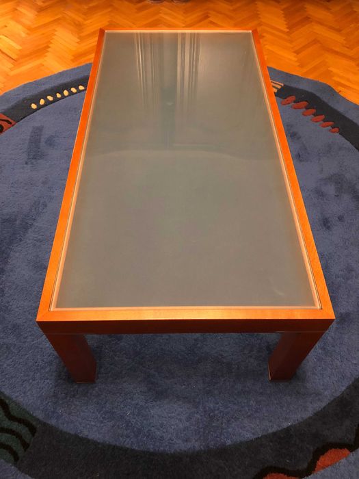 Masuta cafea lemn cires + cristal sablat + aluminiu, stare foarte buna