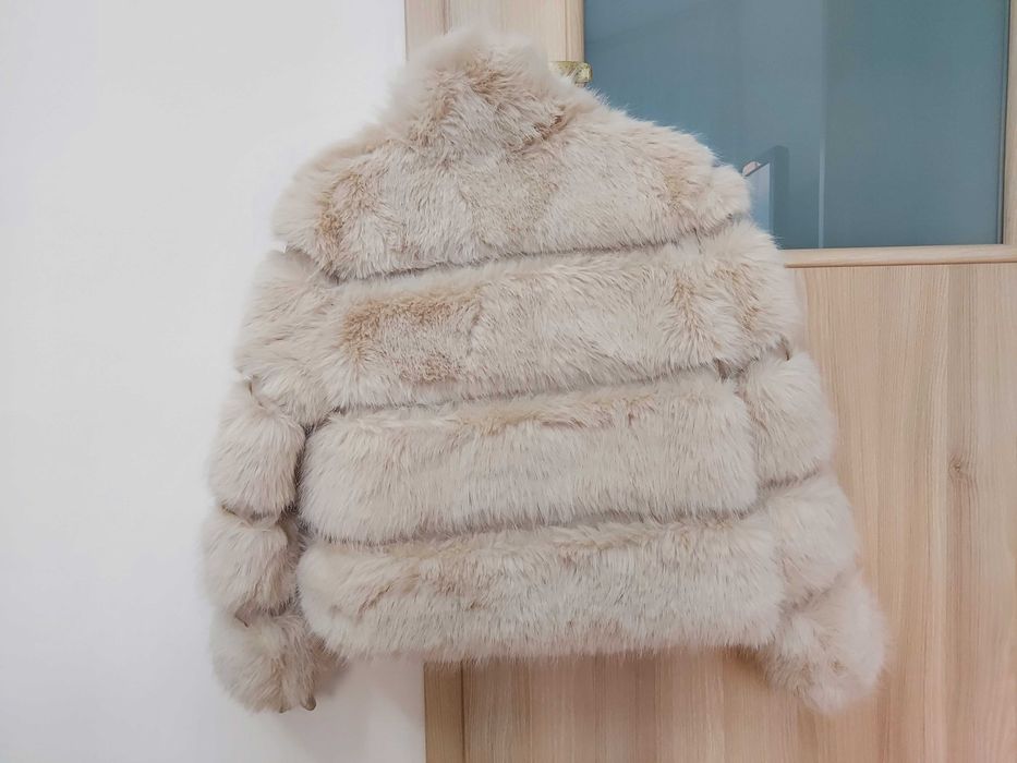 Дамско палто с косъм