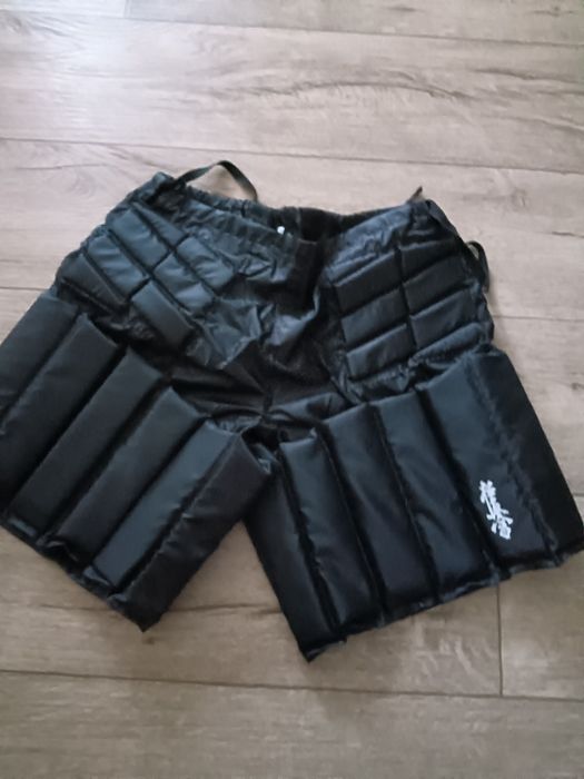Шорты для карате ,защитные для тренировок ,10 000т.