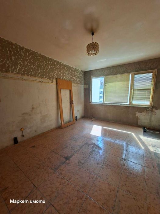 Гарсониера, VII ОУ