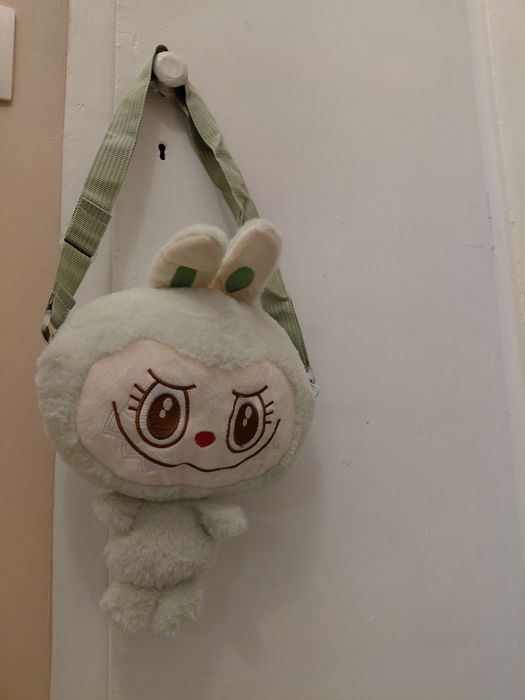 Labubu чанта от Дубай