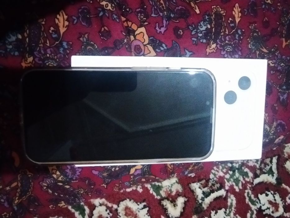 Iphone 13 bor karobka dakumenti bor