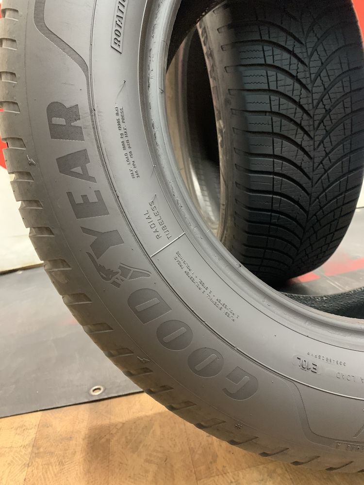 235 65 17, Всесезонни гуми, Goodyear Vector4Season, 2 броя