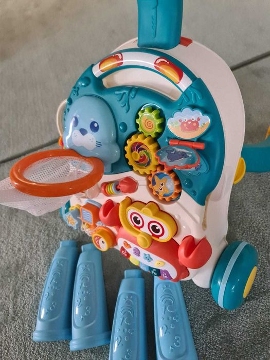 Antemergator 2 in 1 transformabil in Masuta cu activitati, 6 luni+