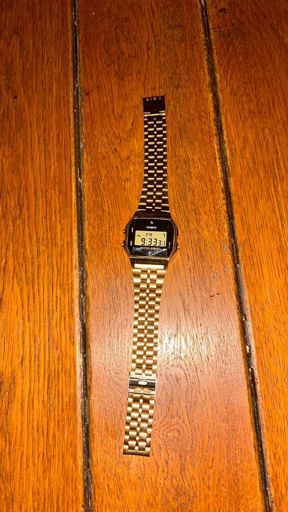 ceas casio auriu diamante