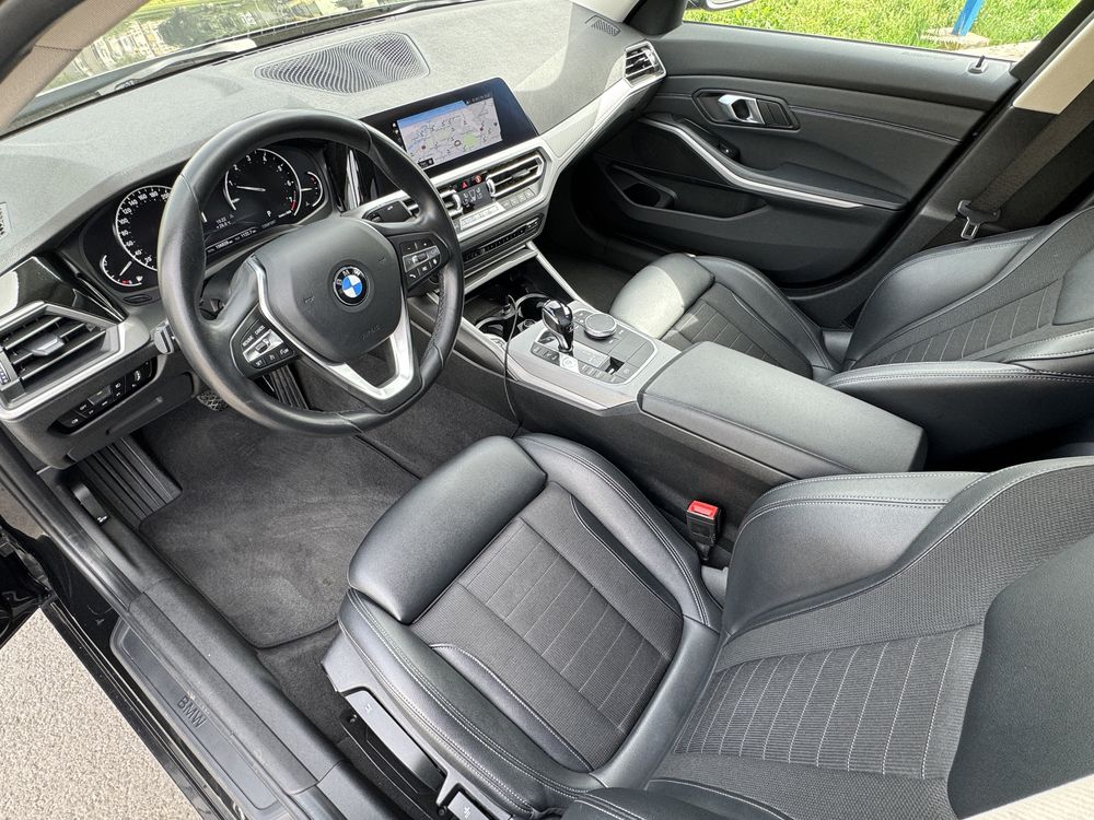 BMW Seria 3 320i