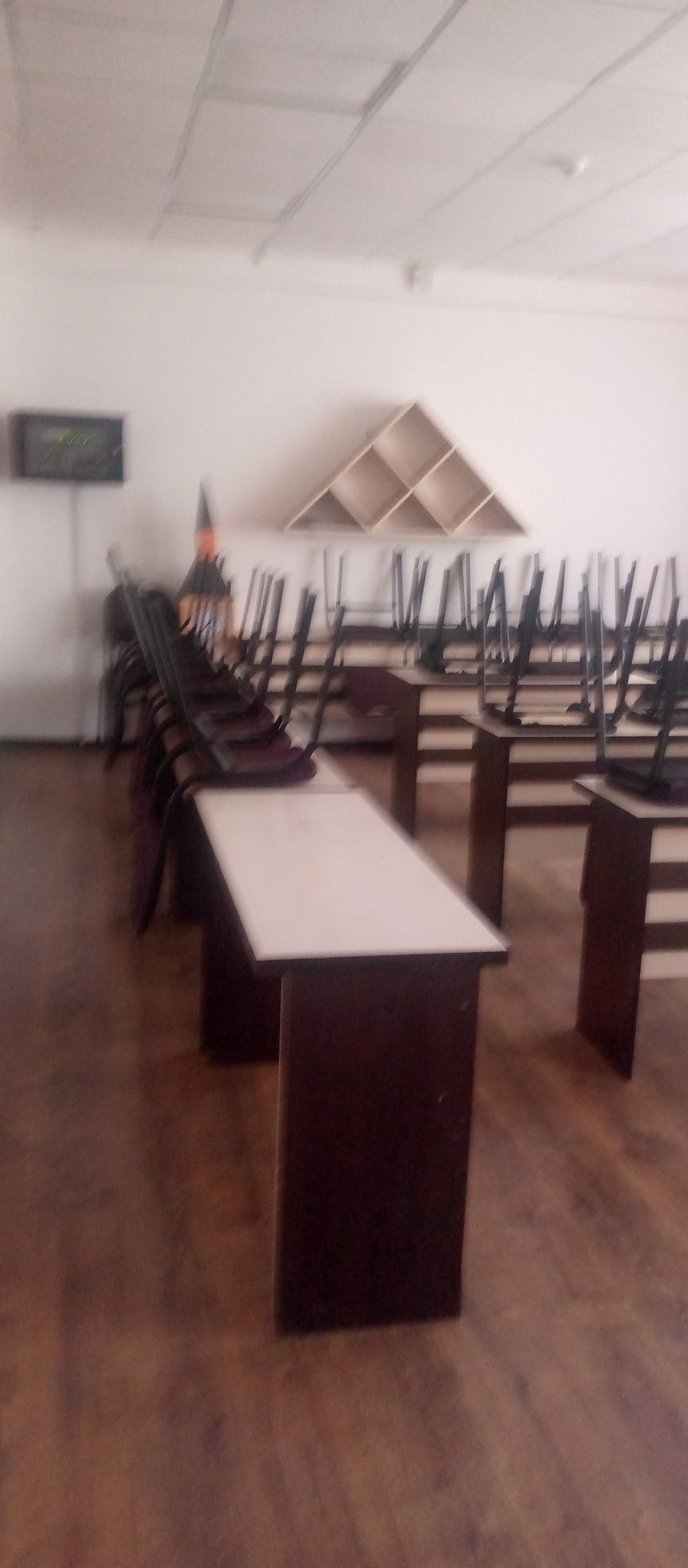 Продам парты и стулья