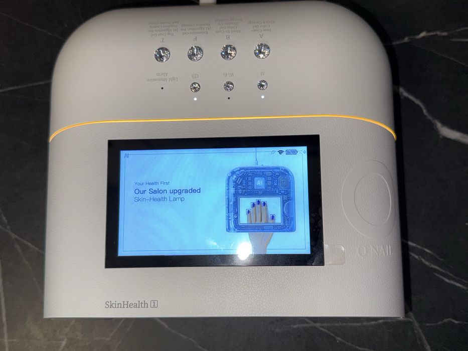 Лед лампа за маникюр Onail с изкуствен интелект