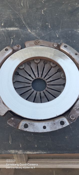 Продам картридж на москвич ,корзина сцепления на жигули