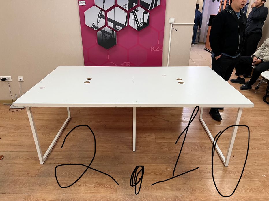 Продаю рабочий стол все от 5к