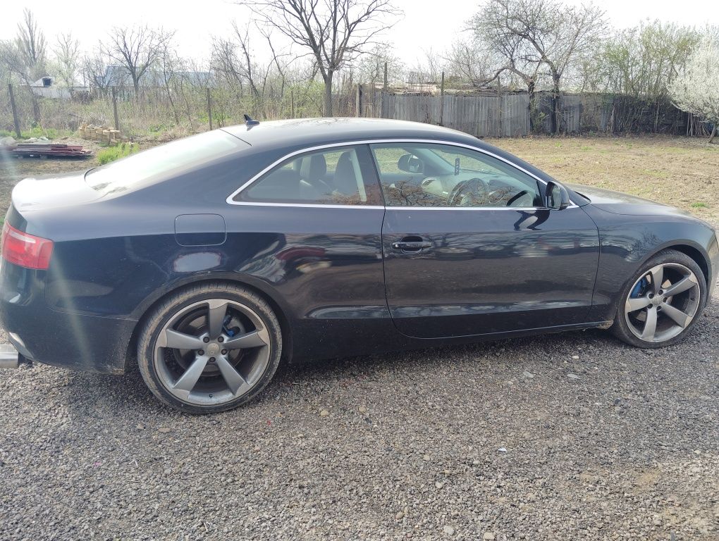 Bara spate audi A5 coupe 8t3 LZ5A