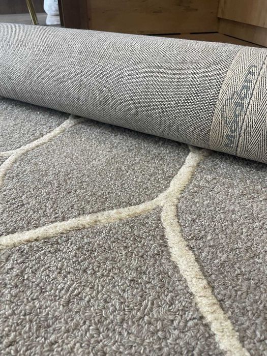 Варна! Вълнен килим - размер 154Х240