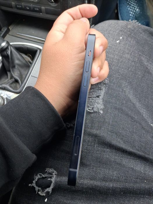 Iphone 12 conditi bune