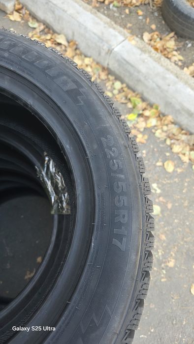 Продам зимние шины новый