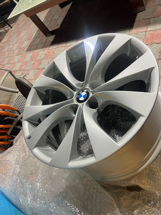 Диски R20 на BMW X5 M-style