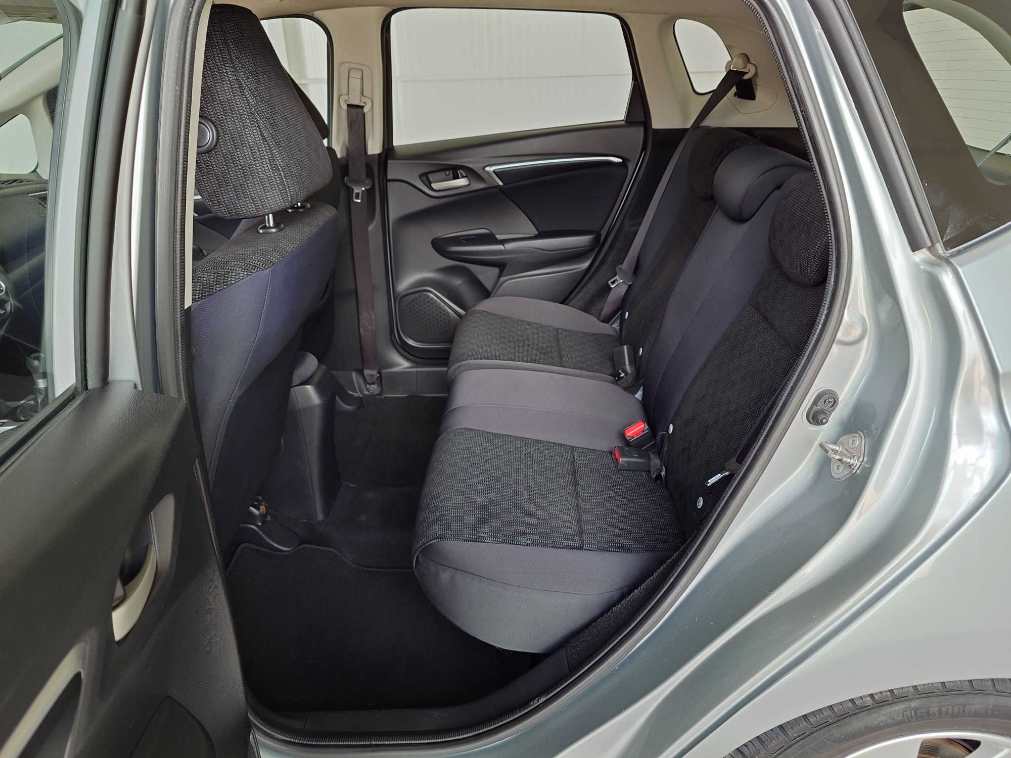 HONDA JAZZ i-VTEC Comfort Navi  1.3 ГАЗ-BRC  Обслужена Italy
