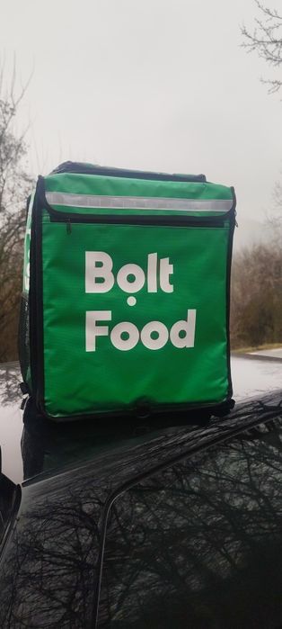 Vand geanta termica ! Nefolosita ! Predare in orasu Valcea