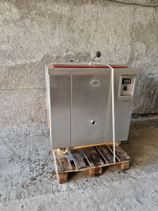 Bazin fierbere marmita cazan fierbere carmangerie bastra