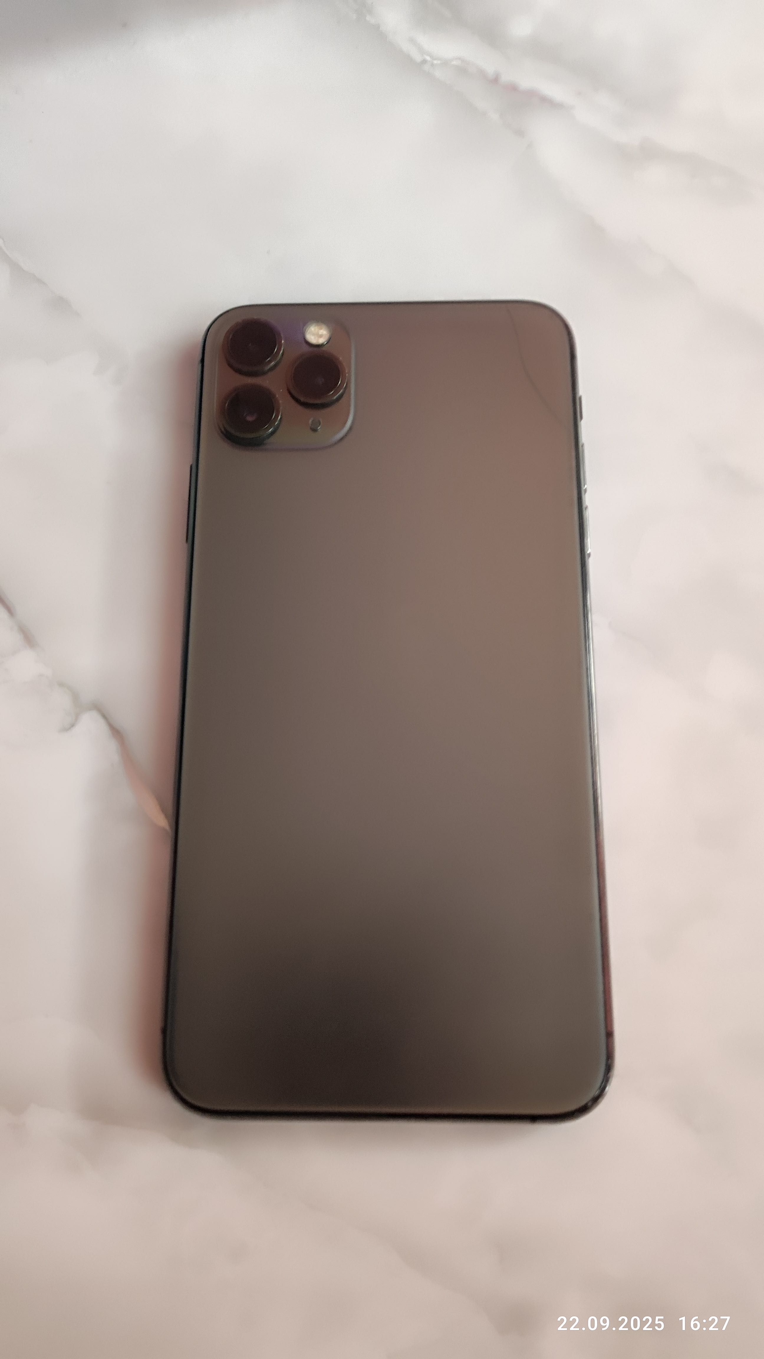 iphone 11 pro max srochna