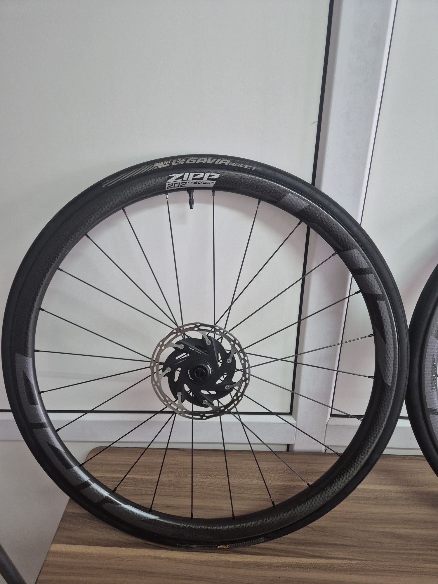 Roti carbon  zipp 202 firecrast disk break 2024.