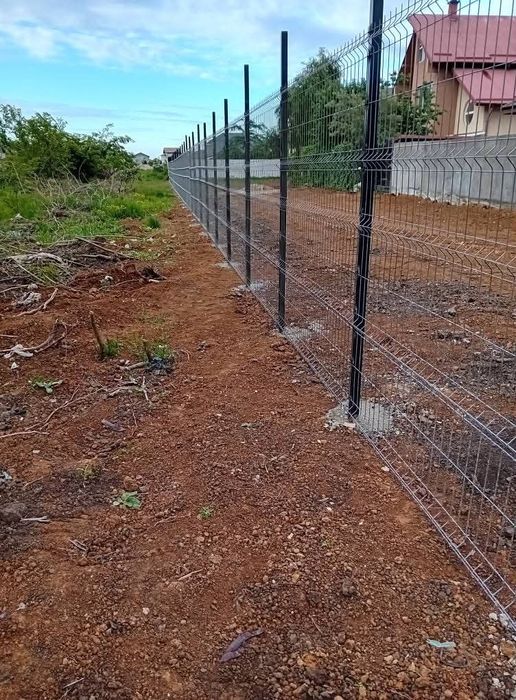 Vând garduri și porți