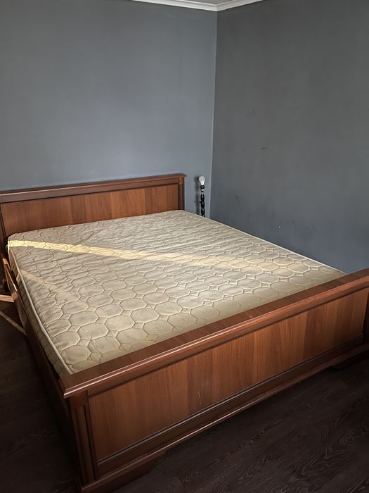 Двуспальная кровать, Италия (210х170)