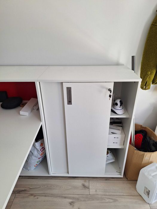 BIROU SHAREDESK EPBDD 160
(320X160X110H)
2 blaturi masă