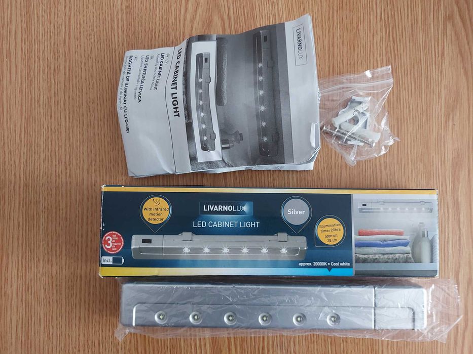 Bagheta / lampa de iluminat cu LED-uri, sensor de miscare infrarosu