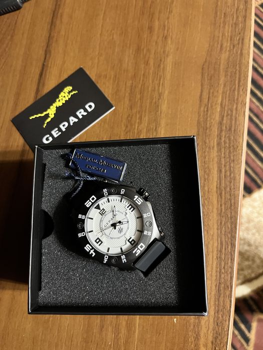 Часы мужские наручные