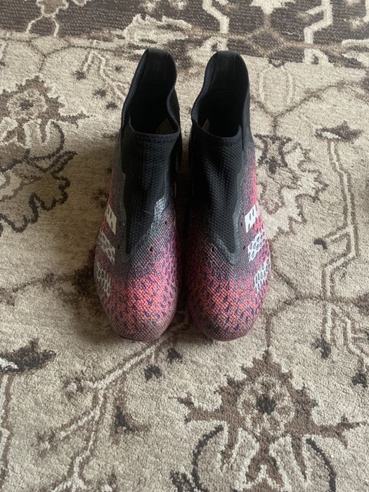 Бутонки adidas predator