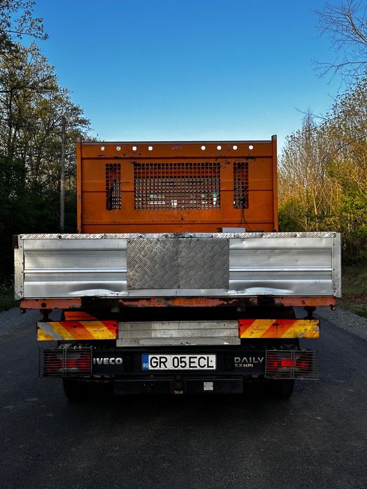 Iveco Daily autoutilitară basculabilă