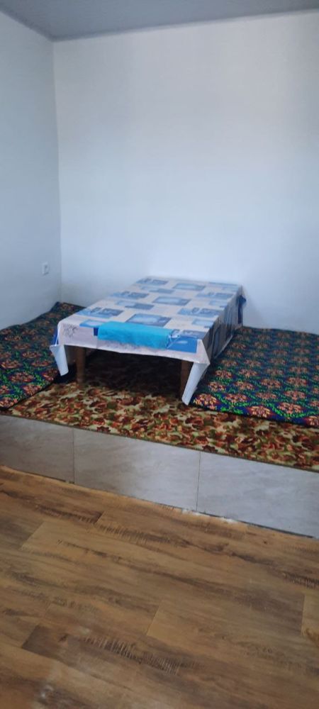 Здаетца  2 ком дом в янгиюли