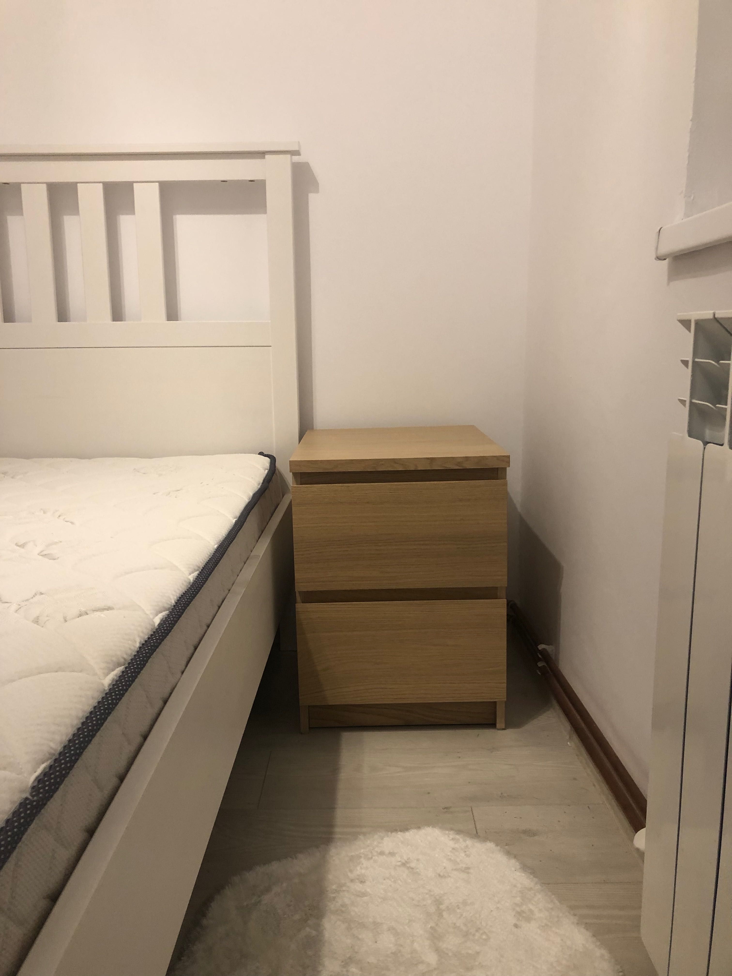 Pat IKEA HEMNES 160 cu saltea si noptiera bonus