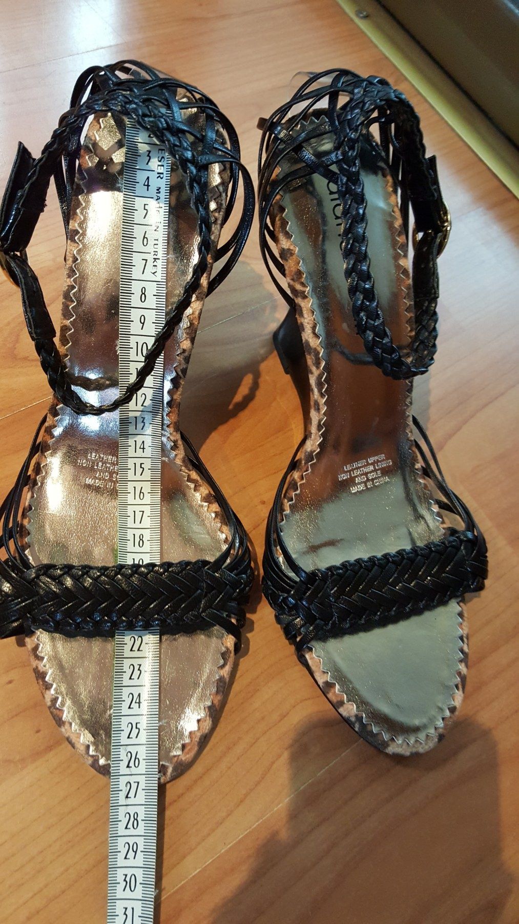 Елегантни обувки Diana Ferrari