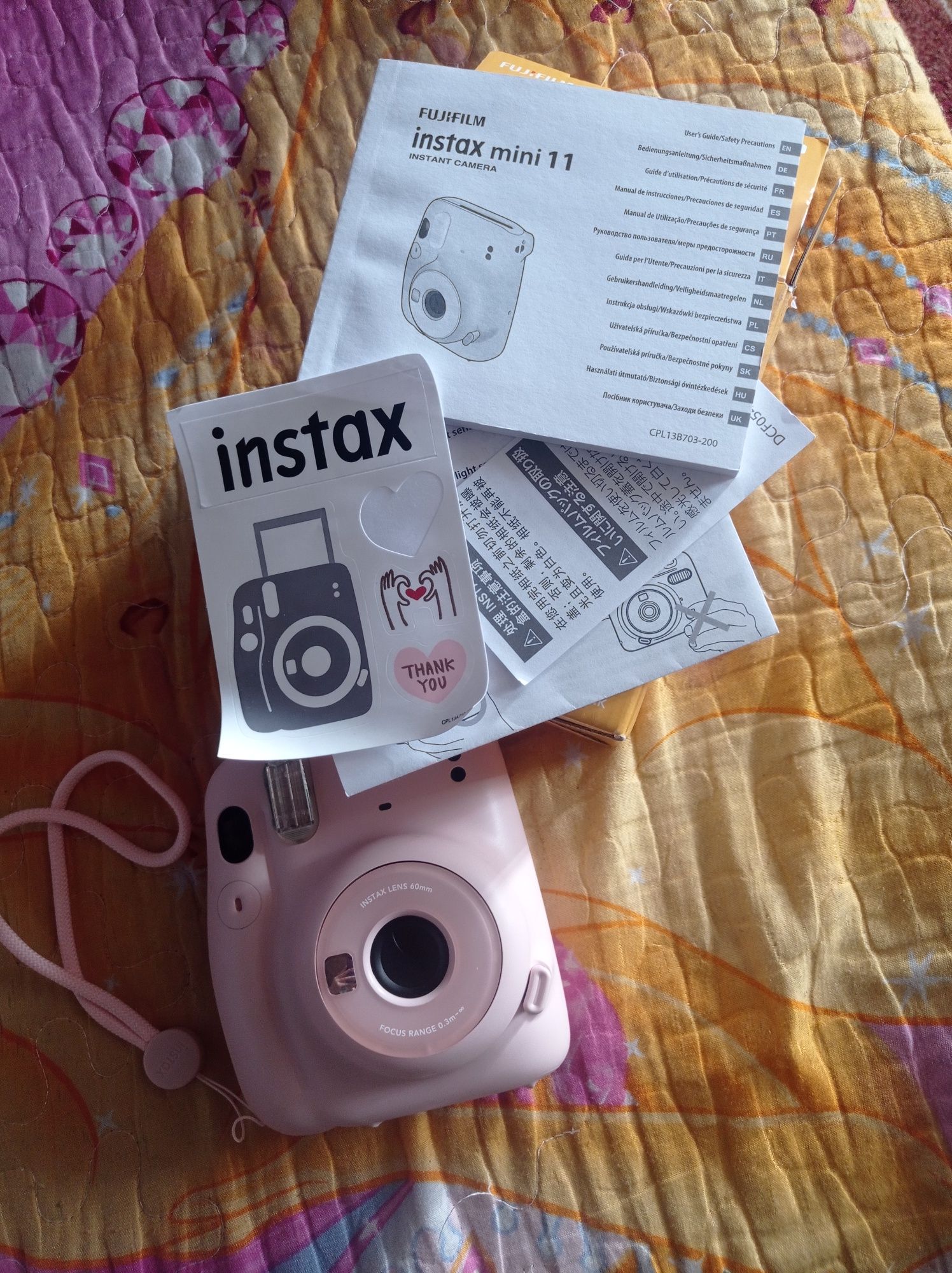 Продам Instax mini 11