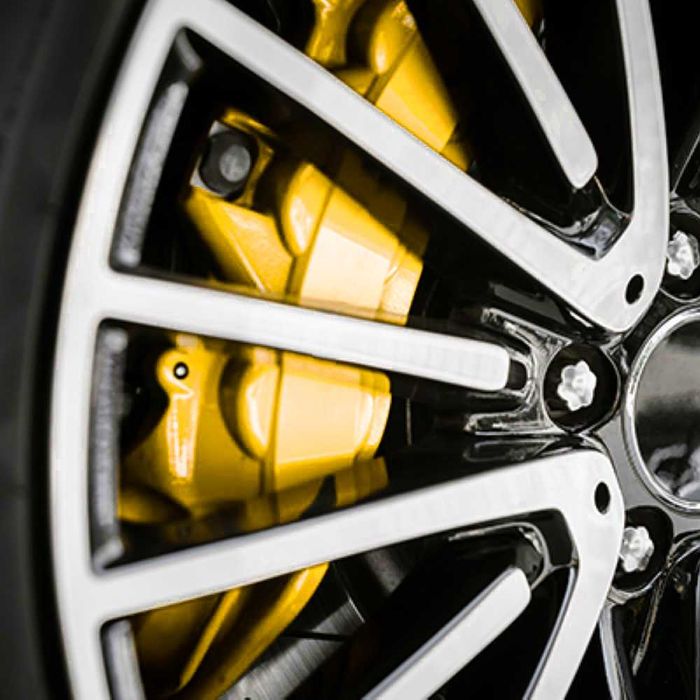 Spray vopsea Profesional pentru ETRIERI Rezistent Termic GALBEN 150°C