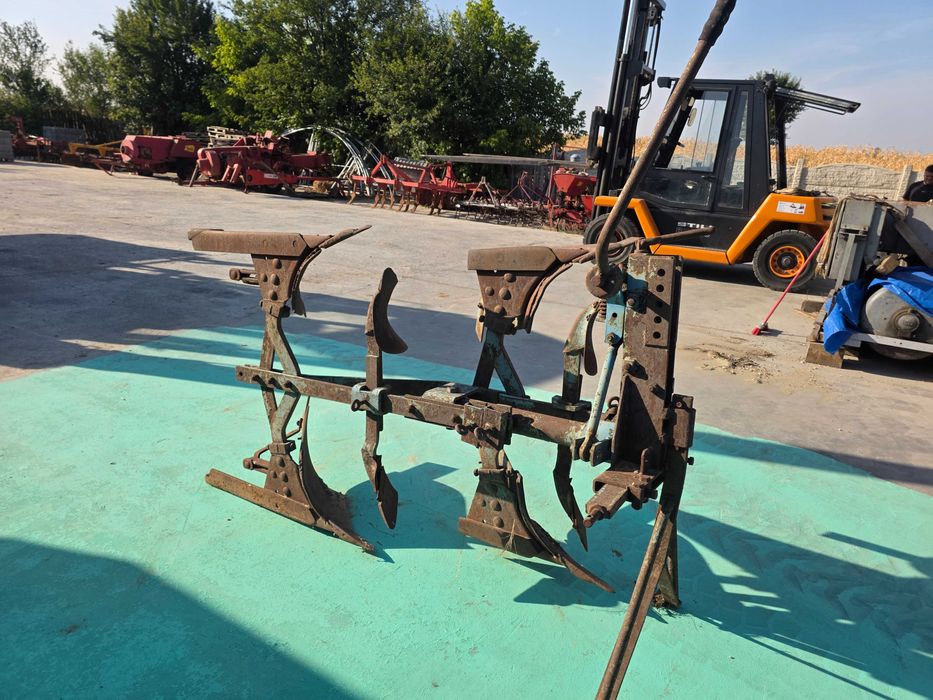 Plug Lemken reversibil manual cu  2 brazde