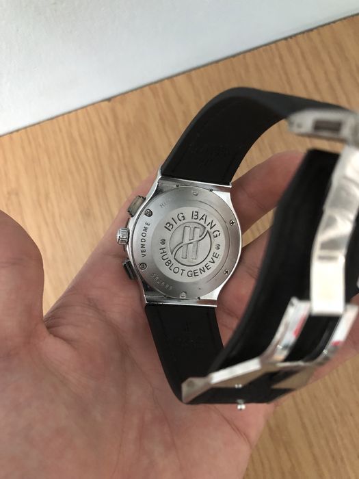 продам часы от Hublot