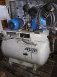 Compresor profesional 272 L