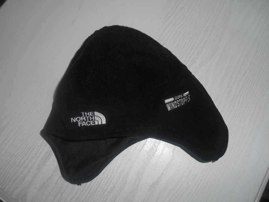 The North Face windstopper зимна шапка