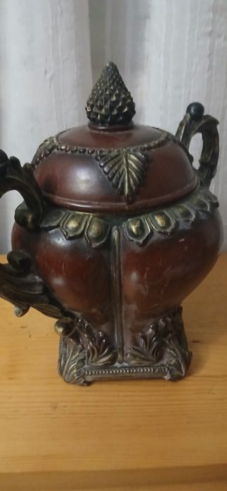 Източна урна,ваза,кутия за съхранение