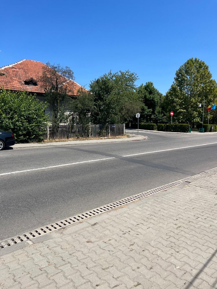 Teren si casa langa coloana infinitului