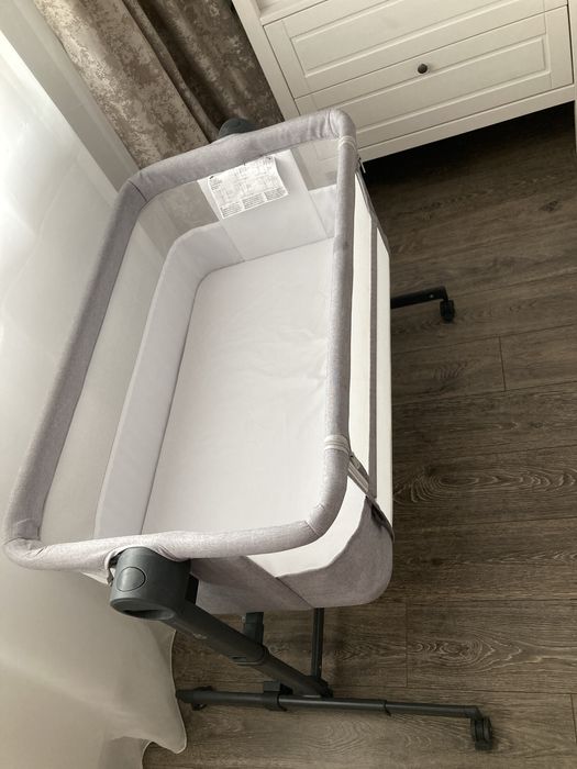 Patut co-sleeper kinderkraft neste up 2 gri